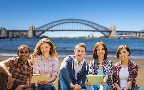 Muốn tiết kiệm chi phí và thời gian du học Úc